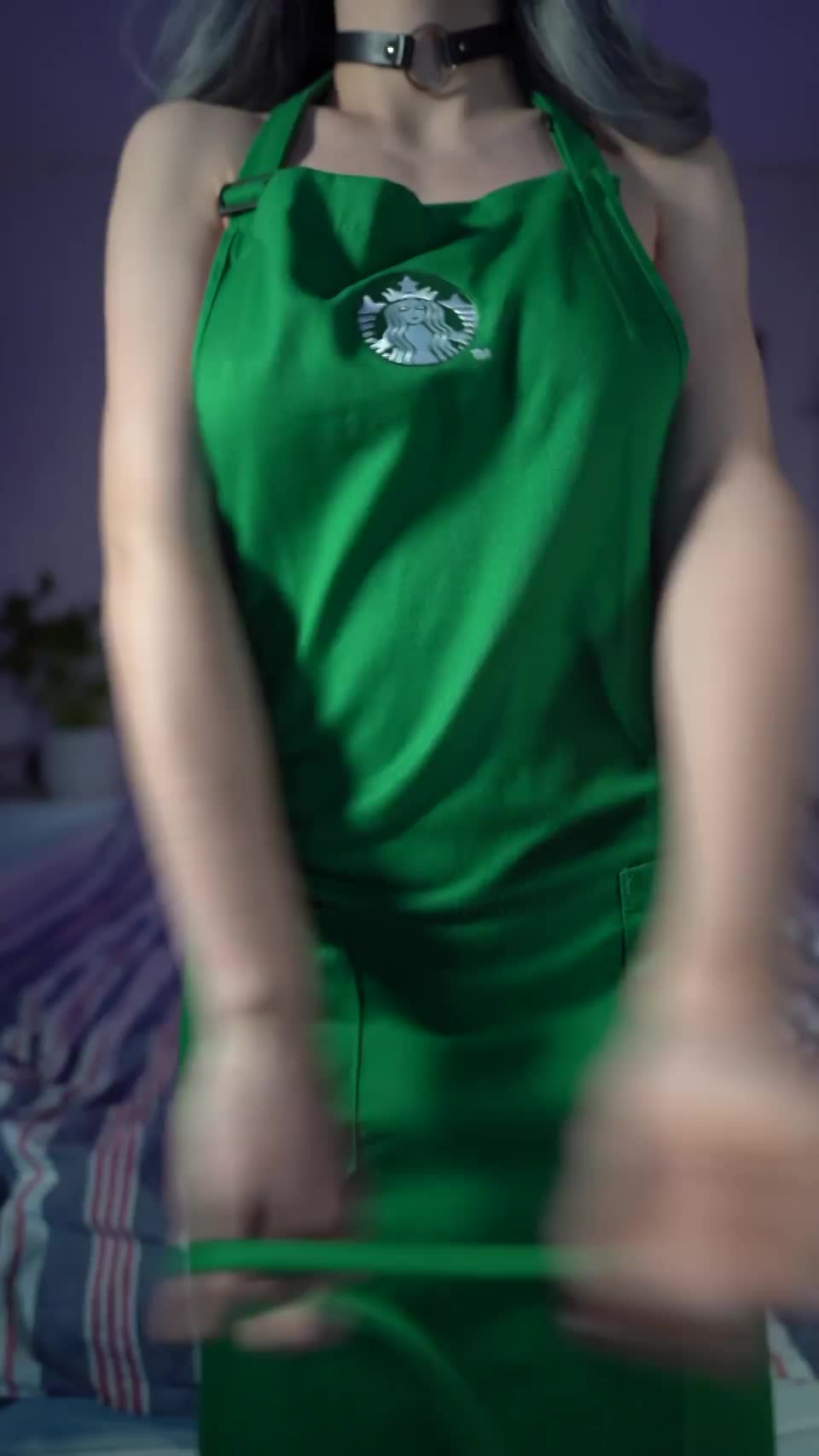 Let me show you the fit body I'm hiding underneath my apron - free porn video