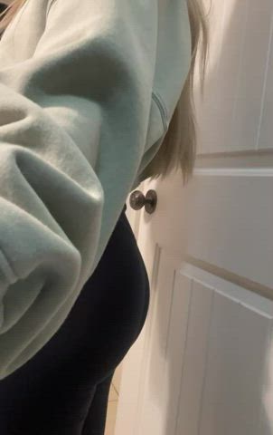 How’s the view from behind? - free porn video