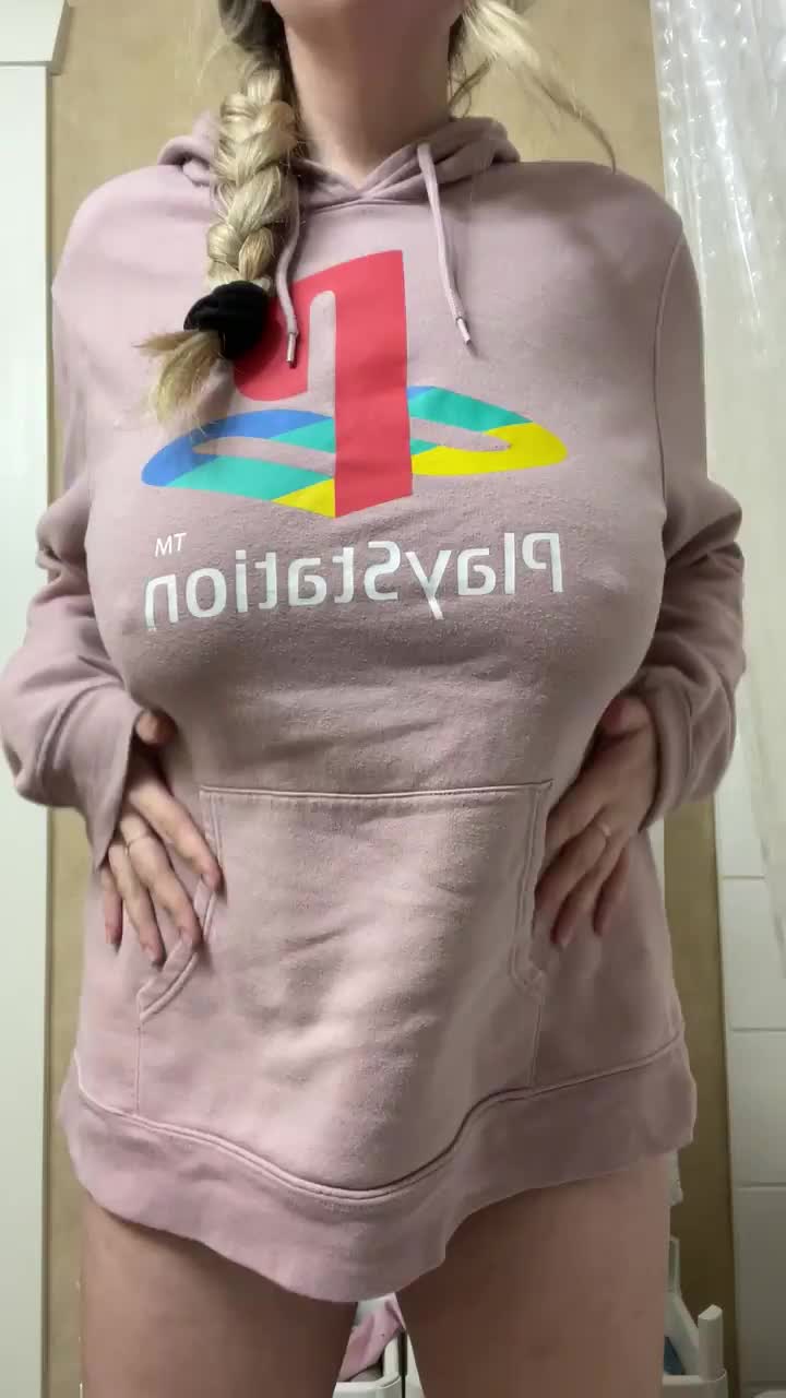 Will you be my player 2? ;) - free porn video
