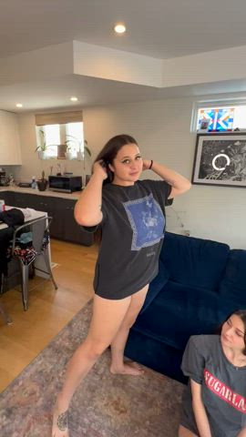 She could barely breath under my fat ass. - free porn video