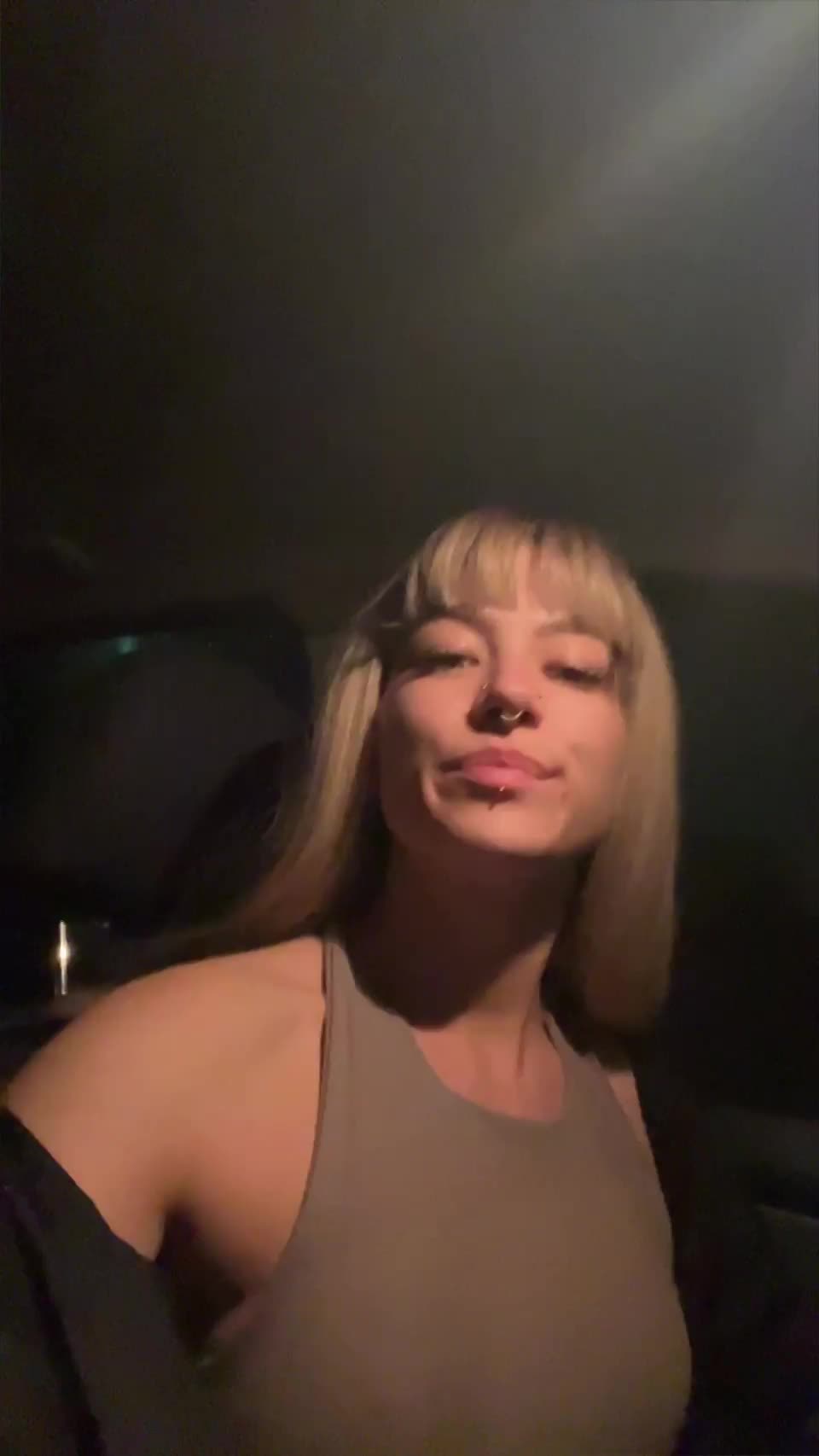 hi guys, please rate my boobs (1-10) 😊 - free porn video