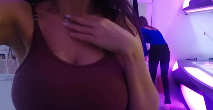 Don't blink or you'll miss my flash [GIF] - free porn video