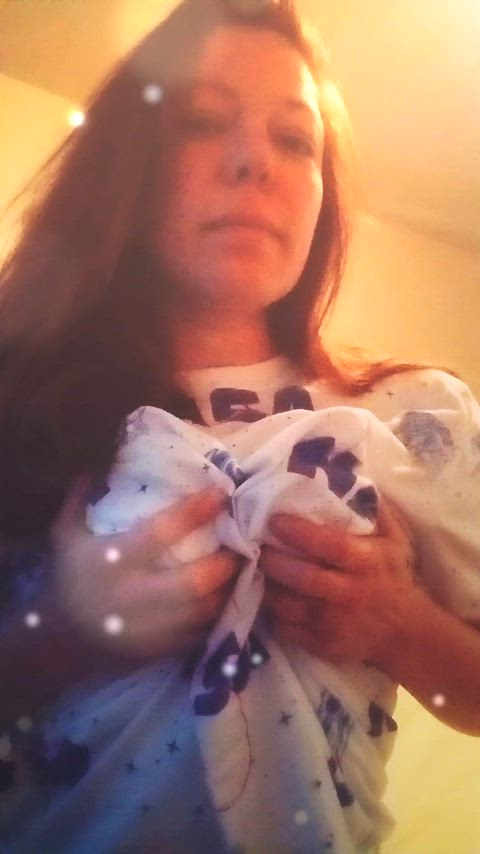 Jerk off to my tits, you deserve it - free porn video