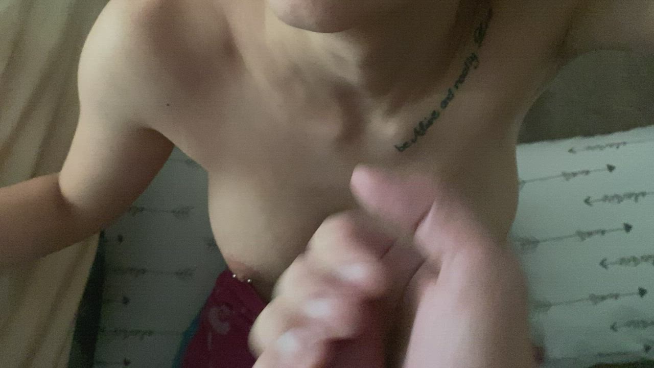 Tinder chick wanted cum all over her tits - free porn video