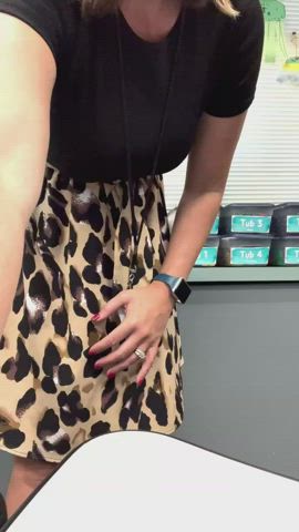I hope you like my phat teacher ass in class - free porn video