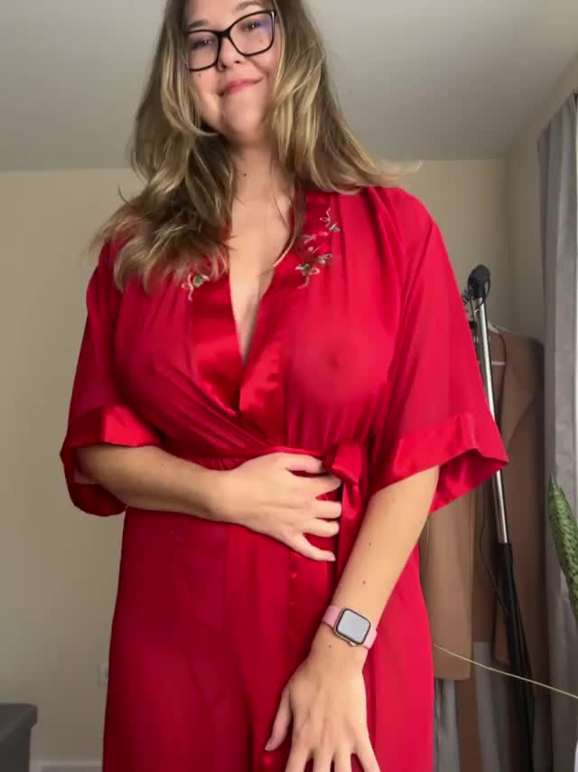 Come breed a tall, curvy girl (6’1) - free porn video