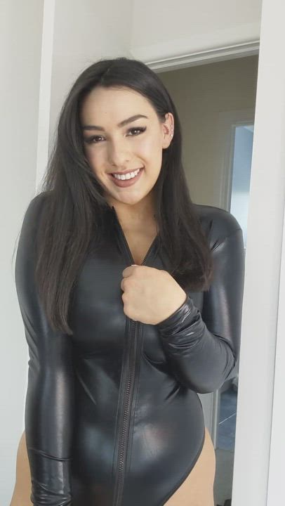 Busty tikthot goes wild👅👅 L1nk Below - free porn video