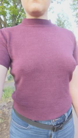 I never wear bras... All the jiggles, all the time! - free porn video