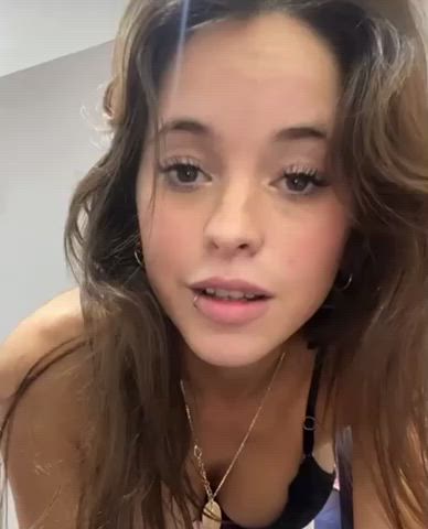 You know Im prettier, cuter and sexier than your girlfriend aren’t I? - free porn video