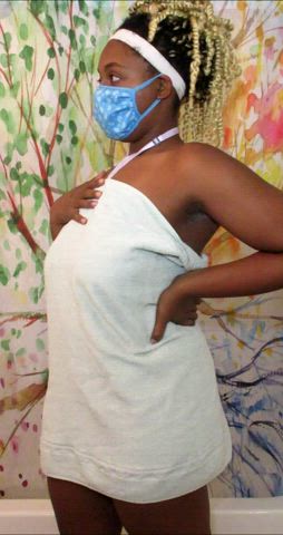 Can you grab that towel for me? - free porn video