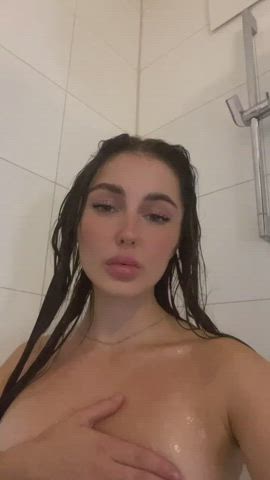 would anyone lick my pussy after shower? (OC) (f) - free porn video