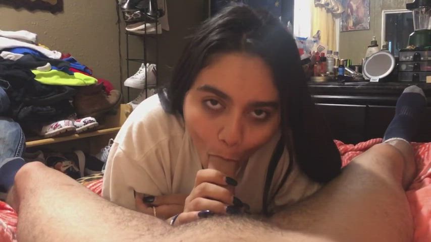 Young Latina sucking dick like her life depends on it - free porn video