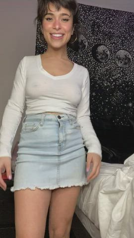 Does the skirt stay on while we fuck? - free porn video