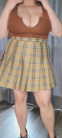 A milf in heels bouncing my tits..what better way to start the day? - free porn video