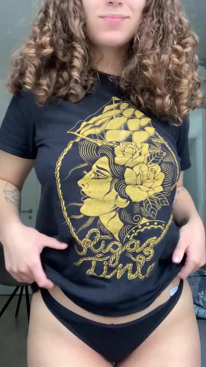 Do you approve my 18yo boobs Daddy? - free porn video