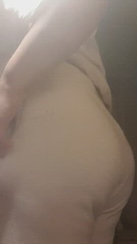 Anyone awake who is a lover of thick british Indian 19 year old ass? - free porn video