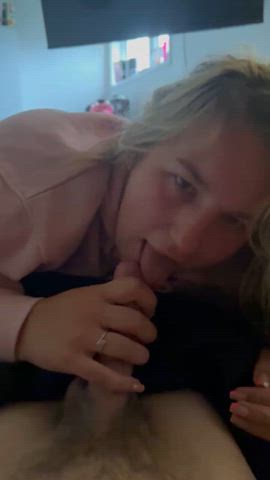 now has she got big hands or is that a small cock ? - free porn video