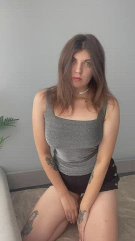 I’m getting really horny when strangers see my boobs - free porn video