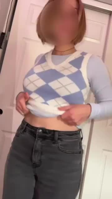 Titty drop before church <3 - free porn video