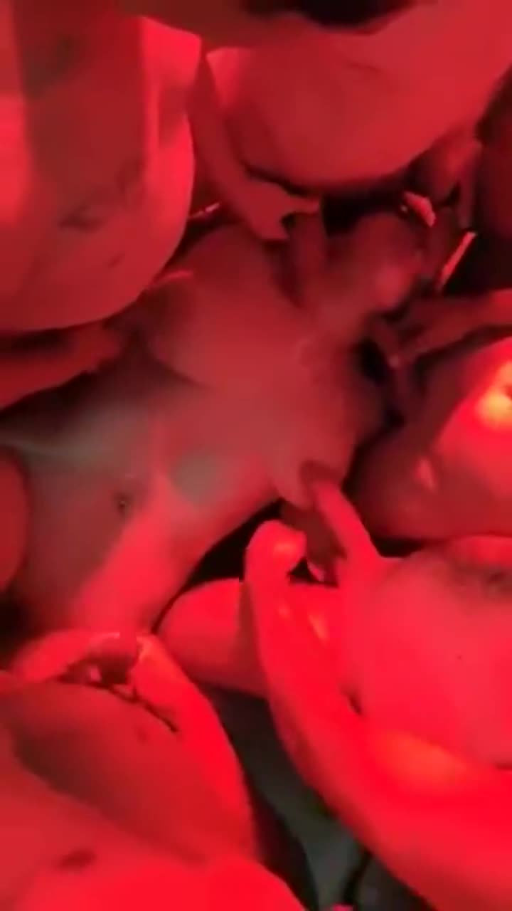Does anyone know where to fing the full video - free porn video