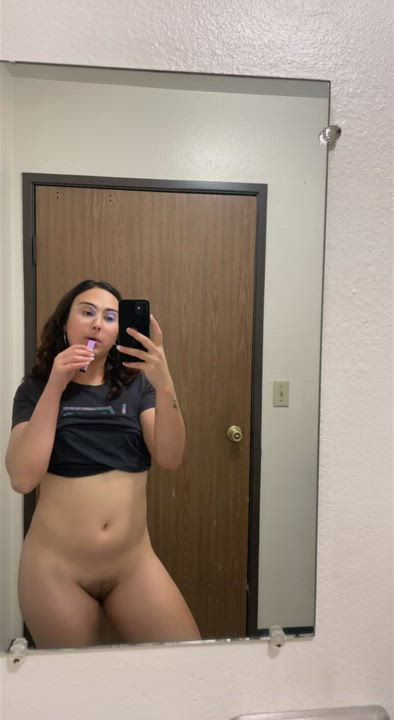 Are curvy stoner girls welcome here?? - free porn video
