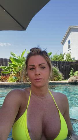 Hopefully everyone at the pool likes my new bikini. 39 w 3 kids - free porn video