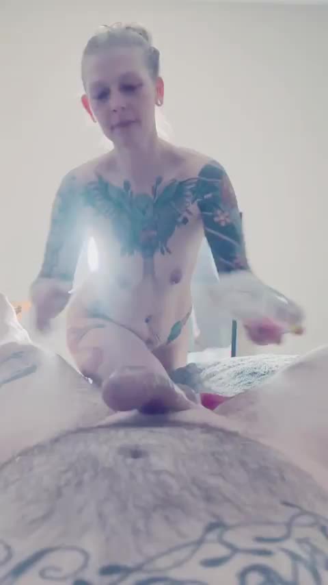 Love feeling his dick throb in my hands - free porn video