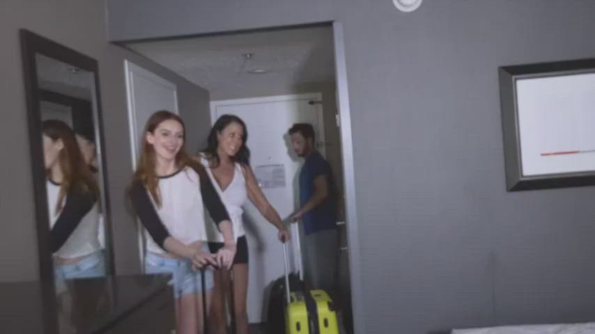 [FFM] At A Hotel With Stepmom & Stepsis - free porn video