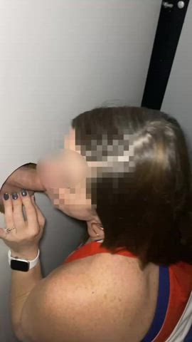 Heading on back to Florida and looking for the possibility of adding more cocks inside the booth while I’m sucking through the Gloryhole - free porn video