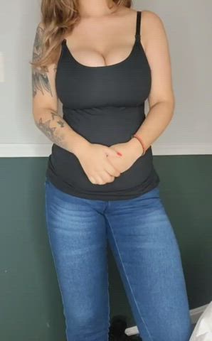 I'm sure your eyes will be in the right place 😆 - free porn video