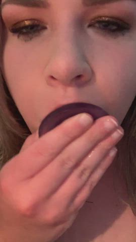 someone give me a real cock please - free porn video