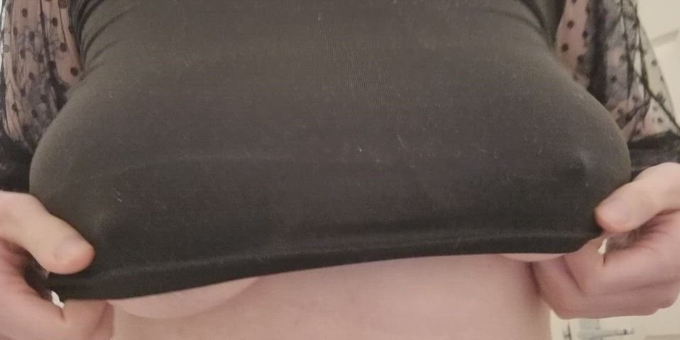suck on my mommy milkers. - free porn video