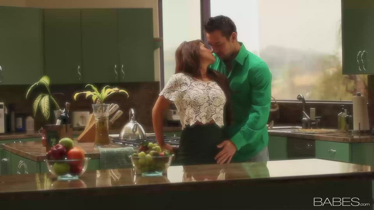Madison Ivy - The Best Housewife - free porn video