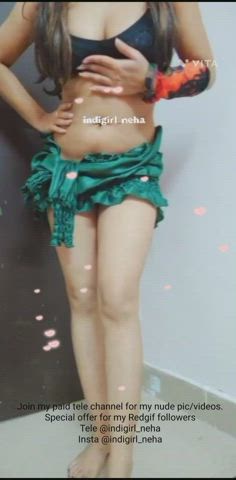 Teasing with cleavage n thighs - free porn video