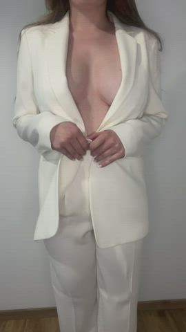 Pale skin looks so sexy in that outfit - free porn video