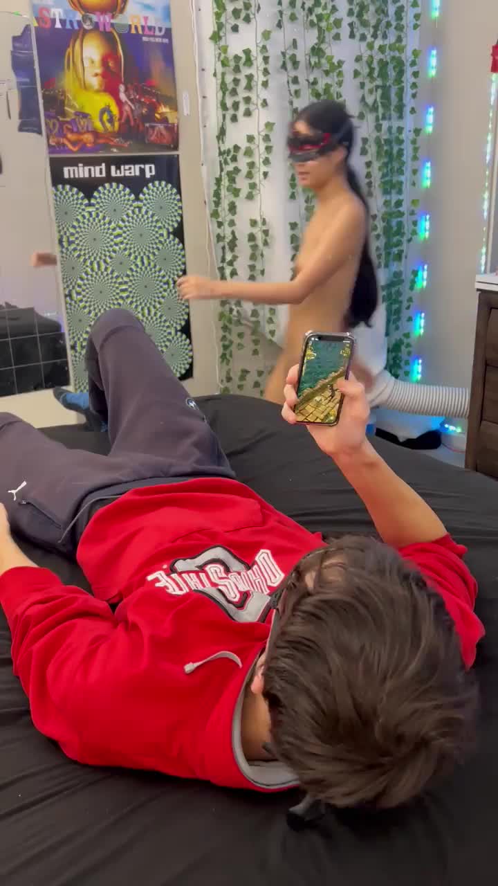 i’ll give you blowjobs on demand 😘 - free porn video