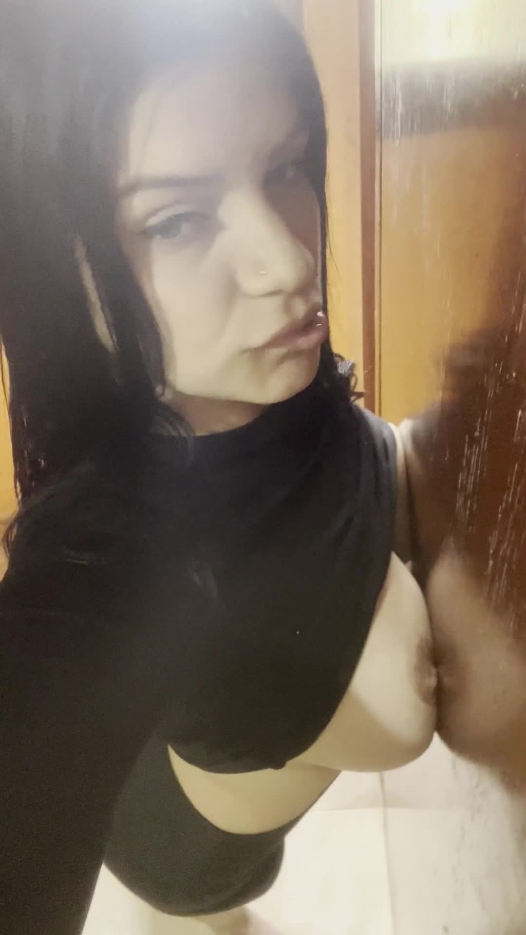 My boobs deserve some freedom - free porn video