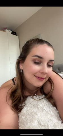 If even 4 guys see my 18 y/o ass, I’ll celebrate and fuck myself 😋 - free porn video