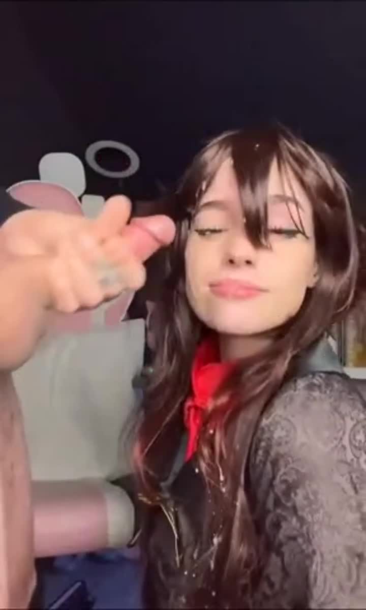 She so proud to be covered in cum - free porn video