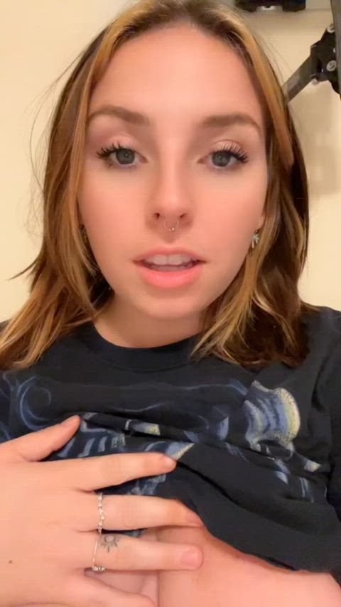 She love how he misses the boobs grab - free porn video