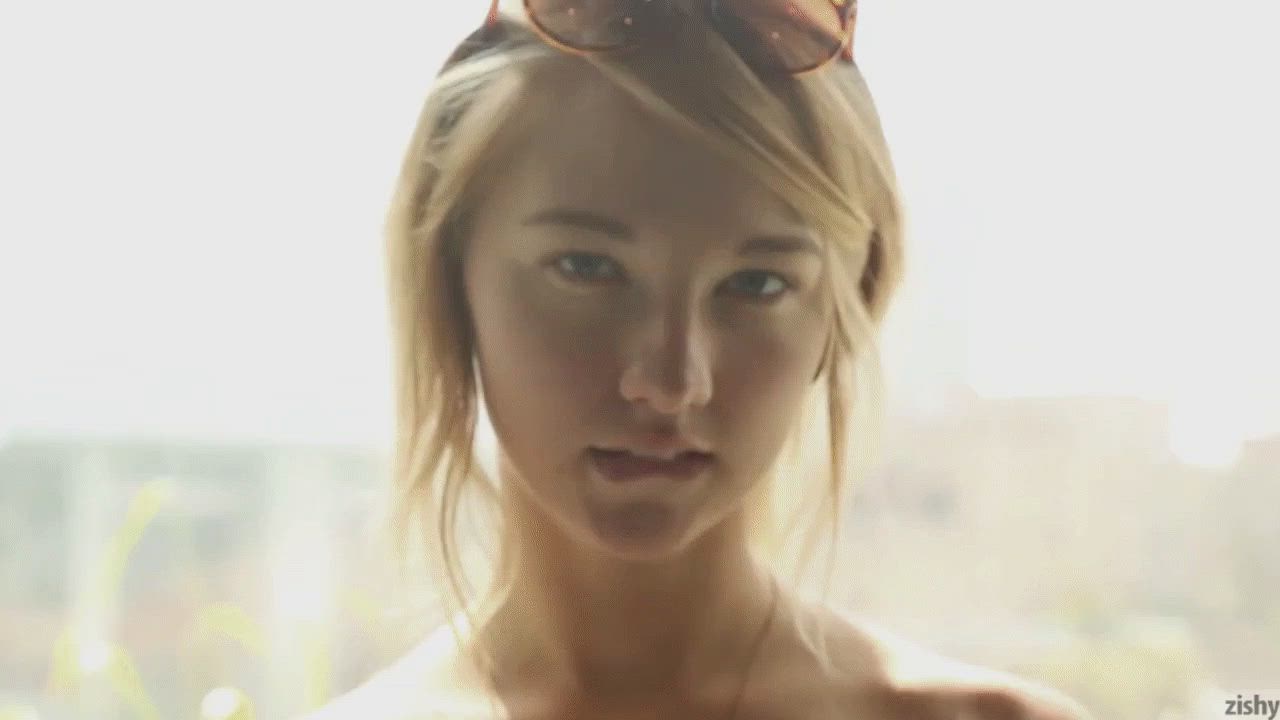 Blonde hottie happy to flash in public! - free porn video