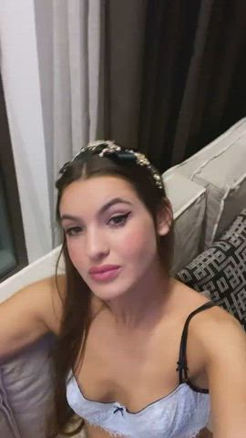 Hey, focus on the movie! - free porn video