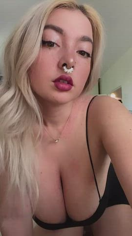 Honestly, I didn't know that my panties would be visible under the dress - free porn video