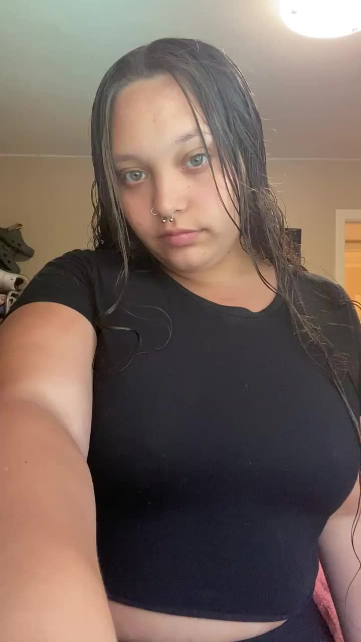 love bouncing my boobs for you 🥴 - free porn video