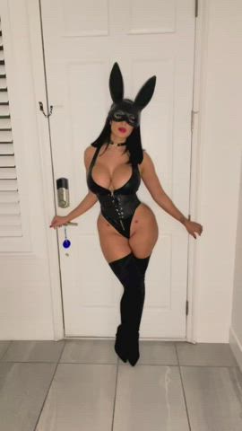 Bimbo bunny - free porn video
