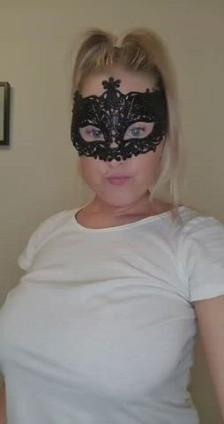 Who would hit on a 36 year old mom in my room - free porn video