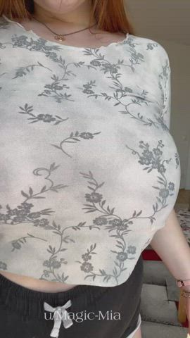 If you like curvy redheads with fat boobs I’m your dreamgirl - free porn video