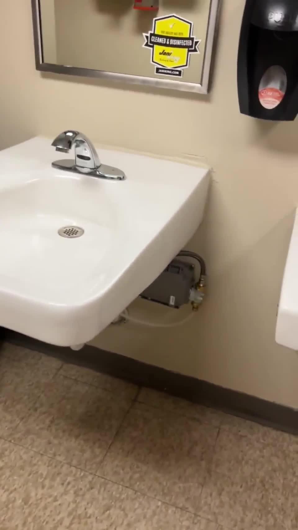 oh how I wish a microcenter employee walked in on me [gif] - free porn video