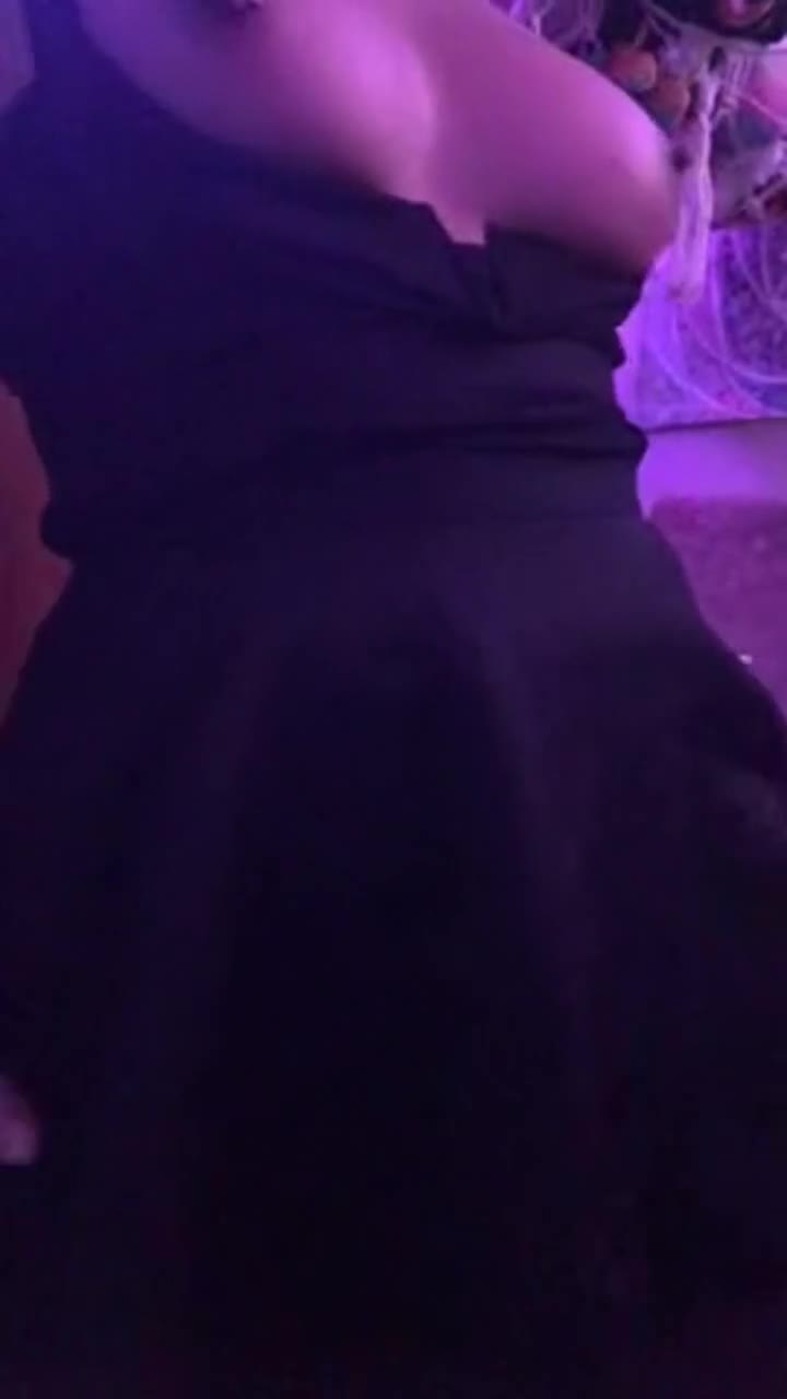 Do you think my Asian goth bod looks good with a bush?🥺🖤 - free porn video