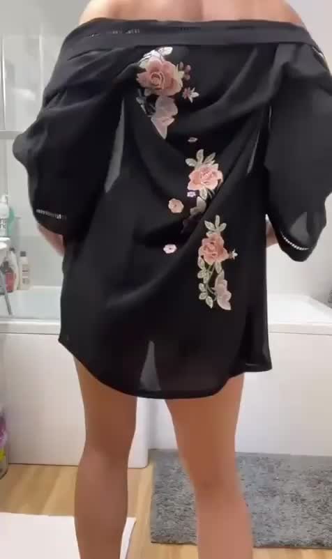 If you’ve had a tough week - jump in the shower with me.. - free porn video
